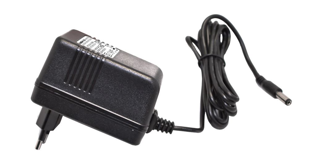 93-808-01415_12VAC_20VA_Trafo 12V Trafo 12Vac 20VA In 230V mit Hohlstecker 5,5x2,1mm
